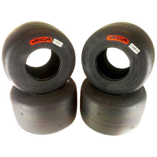 Vega VAH Red 4.60/6.00 Tire Set